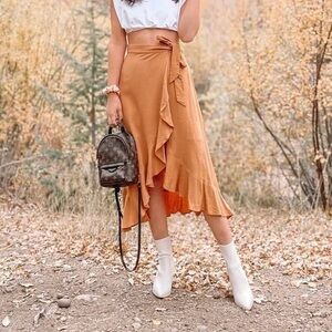 🌼Petal & Pup Asymmetrical Burnt Orange Skirt